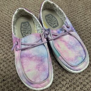 Hey Dude Kids' Colorful Tie-Dye Moccasins girls 3/4